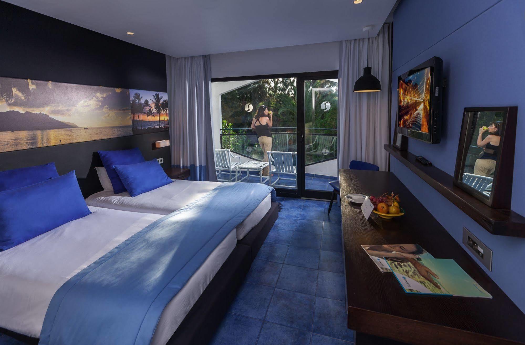Hotel Sentido Phenicia 4*